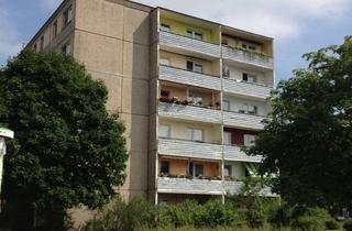 Anlageobjekt in Konrad-Wachsmann-Str. 13/15, 15232 Frankfurt, Provisionsfrei, 2 MFH Plattenbau mit 56 Einheiten, 14-fache der JNKM bzw. 7,15% Rendite