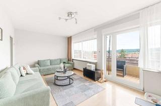 Wohnung kaufen in 71229 Leonberg, Modernisierte 4-Zimmer-Wohnung mit Blick über die Stadt