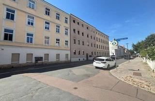 Wohnung mieten in Dölauer Straße 31, 06120 Kröllwitz, Bequeme 3-Zimmer-Wohnung mit Hofterrasse