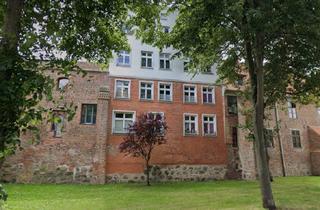 Wohnung mieten in Schillstraße 30, 18439 Bastionengürtel, Wohnen mit Charakter: Kompakte 1,5-Zimmer-Wohnung in Stralsund