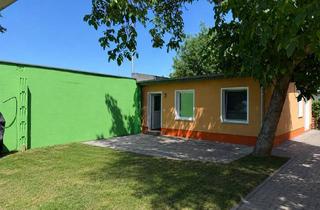 Wohnung mieten in Granseer Str. 13, 16225 Eberswalde, Moderner Bungalow mit Terrasse, Garten & Fußbodenheizung