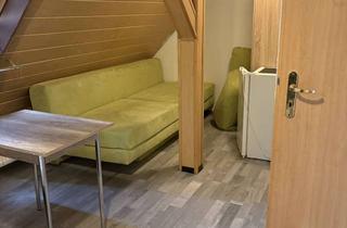 Wohnung mieten in Besigheimer Straße 14, 74354 Besigheim, Wohnen mit Charakter: 2-Zimmer-Dachgeschosswohnung in Besigheim