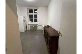 WG-Zimmer mieten in Frankfurter Straße, 35037 Marburg, 16 m² WG-Zimmer in Toplage Marburg (Frankfurter Straße) ab 15.07. frei – 365 € warm