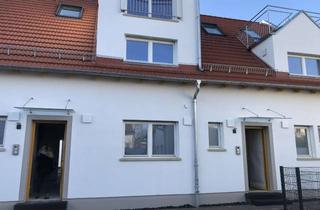 Haus mieten in Dornheimer Str. 11 B, 64572 Büttelborn, Neuwertiges Reihenhaus mit vier Zimmern und Garten in Büttelborn, Büttelborn