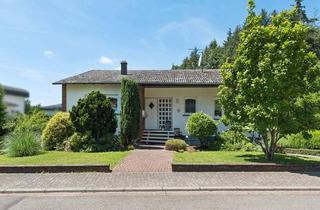 Einfamilienhaus kaufen in 66687 Wadern, Großzügiges Einfamilienhaus mit Wintergarten, Sauna und idyllischem Garten