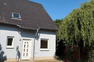 Doppelhaushälfte kaufen in 39120 Magdeburg, Magdeburg - Sanierte Doppelhaushälfte im Hopfengarten