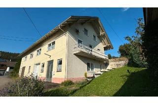 Haus kaufen in 87463 Dietmannsried, Dietmannsried - Wohnhaus mit KFZ-Werkstatt, 3 Garagen & Garten im Oberallgäu