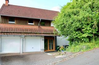 Wohnung kaufen in 63679 Schotten, Charmante Eigentumswohnung mit traumhaftem Ausblick in Schotten-Betzenrod