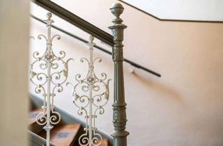 Wohnung kaufen in 79104 Herdern, Charmante 4-Zi.-Altbauwohnung in Herdern!