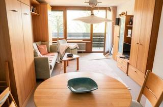 Wohnung kaufen in 72250 Freudenstadt, Kleine Wohnoase mit Balkon, Aufzug und herrlicher Aussicht