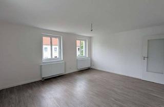 Wohnung mieten in Marderweg 11, 39120 Hopfengarten, Idyllische, Familienfreundliche 3-Raumwohnung mit Balkon