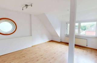 Wohnung mieten in Kollower Straße 38, 21493 Schwarzenbek, Gemütliche 2-Zimmer-Dachgeschosswohnung mit EBK