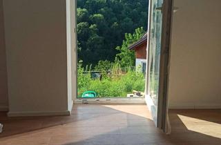 Wohnung mieten in Schleifweg 17, 64646 Heppenheim, Vollmöbelierte 1,5-Zimmer-Wohnung mit Terrasse und außergewöhnlichem Ausblick in Stadtnähe