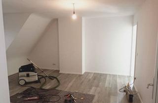 Wohnung mieten in 67547 Innenstadt, Dachgeschoss-Wohnung (2,5 - 3 Zimmer) Worms-Innenstadt nähe Neusatzschule