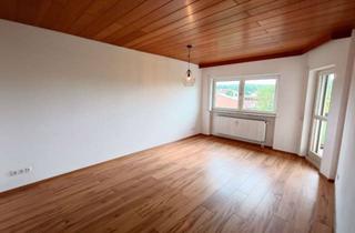 Wohnung mieten in Stresemannstraße 26, 92637 Weiden, Teilsaniert: attraktive 2-Zimmer-Wohnung mit EBK und Balkon in Stresemannstraße, Weiden