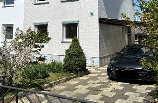Doppelhaushälfte kaufen in 88400 Biberach, Charmante Doppelhaushälfte mit großem Entwicklungspotenzial