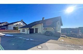 Mehrfamilienhaus kaufen in 79859 Schluchsee, Zuhause ankommen! Mehrfamilienhaus mit Panoramabalkon und Seeblick!
