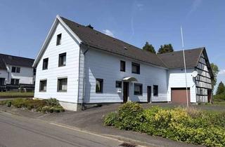 Bauernhaus kaufen in 53937 Schleiden, Ehemaliges Fachwerk-Bauernhaus mit großer Scheune, Ausbaupotential und 1560 m² Grundstück (Bauland)