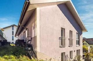 Haus kaufen in 84432 Hohenpolding, Exquisites Zweifamilienhaus (= EFH mit Einliegerwohnung) in ruhiger, unverbaubarer Hanglage