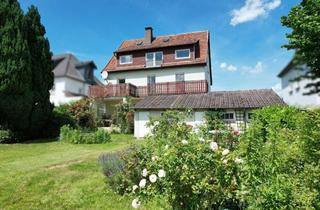 Haus kaufen in 37688 Beverungen, Mehrgenerationenhaus mit großem Süd-Garten und Garage in Beverungen-Wehrden