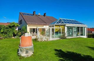 Haus kaufen in 85283 Wolnzach, Wolnzach! Wohnhaus mit zwei Wohneinheiten und großem Grundstück! Kachelofen/Wintergarten/Pool/Sauna!