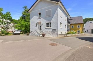 Haus kaufen in 54675 Hüttingen, Wohnen und Vermieten – Gepflegtes Zweifamilienhaus in Hüttingen bei Lahr
