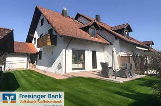 Haus kaufen in 85406 Zolling, Hier wächst Ihre Familie glücklich auf: Wohlfühloase mit Kaminofen und Traumgarten in Zolling