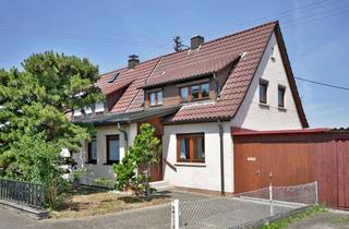 Doppelhaushälfte kaufen in 75217 Birkenfeld, Birkenfeld: Kleine Doppelhaushälfte mit großer Werkstatt, Garage und Garten