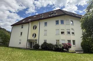 Anlageobjekt in 78713 Schramberg, Attraktive vermietete 3-Zi.-Dachgeschosswohnung mit Balkon und Tiefgaragenstellplatz