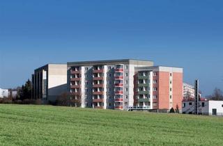 Wohnung mieten in Otto-Riedel-Str. 3, 08606 Oelsnitz, Barrierearme 1-Raumwohnung mit Dusche, Aufzug