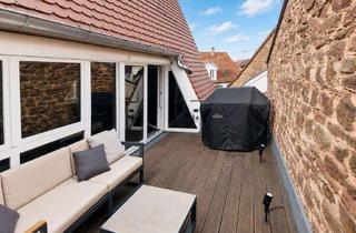 Wohnung kaufen in 76227 Durlach, Durlacher Altstadt: Idyllische Wohnung auf 2 Etagen mit Dachterrasse