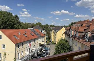 Wohnung kaufen in Erftallee, 50126 Bergheim, charmante 2-Zimmer Dachgeschosswohnung mit Balkon in bester Lage von Bergheim