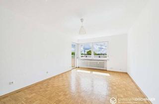 Wohnung kaufen in 93053 Kasernenviertel, Viel Platz zum Wohnen – 4-Zimmer-Wohnung mit Balkon und Aufzug