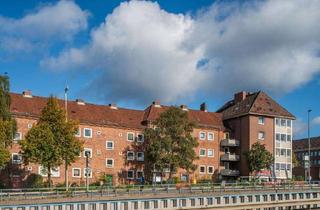 Wohnung mieten in Theodor-Heuss-Ring 139, 24143 Gaarden-Ost, Charmante 2-Zimmer-Altbauwohnung mit rustikalem Flair in Kiel