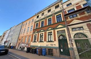 Wohnung mieten in 18057 Kröpeliner Tor-Vorstadt, Altbau trifft Citylage – helle 2-Raum-Wohnung