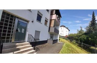 Wohnung mieten in Uhlandstraße, 95152 Selbitz, Selbitz-lichtdurchflutete 3 Zi.-Wohnung mit Balkon und Blick auf Gartengrundstück zu vermieten