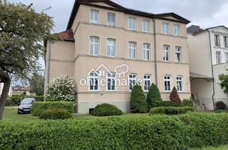 Wohnung mieten in 18273 Güstrow, Vermiete schöne 3-Raumwohnung mit Stellplatz und Keller in einem ruhigen Haus