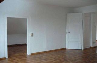 Wohnung mieten in Wallstraße, 37671 Höxter, Schöne Dachgeschoss-Wohnung in der Altstadt von Höxter