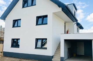 Wohnung mieten in Carl-Von-Ossietzky-Ring 80, 50181 Bedburg, Wohnen mit Charakter: Exklusive Neubau-Maisonette mit separatem Eingang & großer Garage