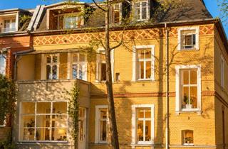 Villa kaufen in 12205 Lichterfelde, 3.200,- pro QM- 1 BIS 3 FAMILIEN- STUCKVILLA zum Sanieren +Erweitern für 500qm Wfl-1117qm Grund