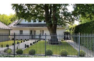 Villa kaufen in 16548 Glienicke, Repräsentative Premium-Villa auf 2.300 qm Parkgrundstück in bester Lage von Glienicke