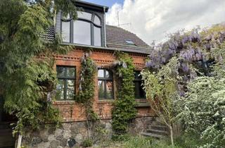 Haus mieten in Berliner Str., 15377 Buckow, Büro&Privat oder zwei Wohneinheiten mit 8 Zimmern in Buckow