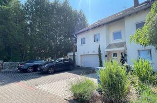 Anlageobjekt in 65795 Hattersheim, XXL 3 Familenhaus mit ausgebautem UG, sofort Bezugsfrei!