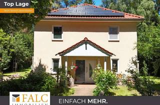 Villa kaufen in 15345 Altlandsberg, *Reserv* Großzügige Stadtvilla mit Pool und pflegeleichtem Parkgrundstück