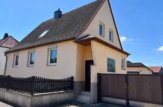 Einfamilienhaus kaufen in 99869 Drei Gleichen, Freistehendes Einfamilienhaus mit Garten, 3 Garagen und viel Platz für eigene Ideen in Drei Gleichen
