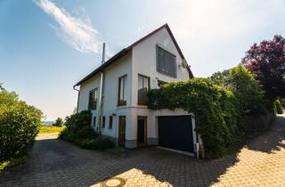 Einfamilienhaus kaufen in 99090 Erfurt, Stilvoll saniertes Einfamilienhaus – Ruhe, Komfort und Fernblick vereint
