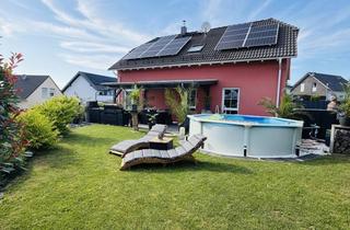 Einfamilienhaus kaufen in 53604 Bad Honnef, Modernes ZFH mit Pool, traumhaftem Weitblick und vielfältiger Nutzung in Bad Honnef-Aegidienberg