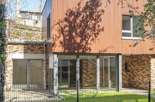 Wohnung kaufen in Mozartstraße 18, 06114 Giebichenstein, Townhouse mit Garten - Erstbezug - Neue moderne Remise
