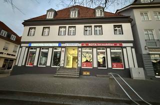 Wohnung kaufen in Neuer Markt 24, 17192 Waren, Marktplatzlage in Waren! 2 ZKB‑Eigentumswohnung mit Badewanne zum Marktplatz gelegen