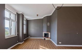 Wohnung kaufen in Gneisenaustraße 100, 10961 Kreuzberg, Lichtdurchflutete Dachgeschosswohnung mit Terrasse nahe Bergmannkiez